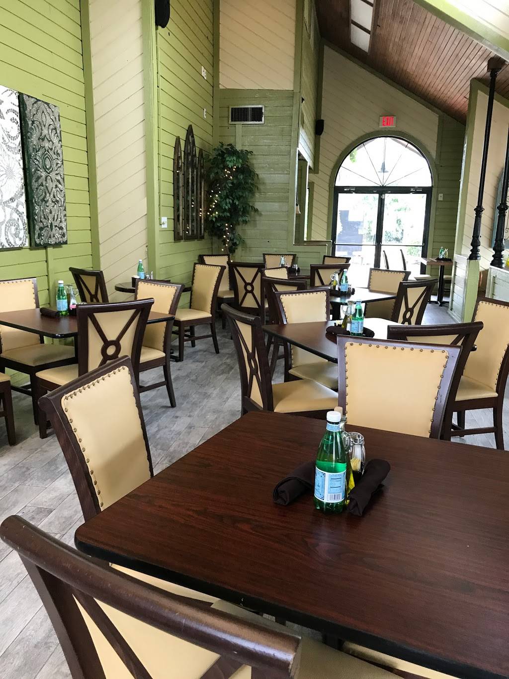 Olives Mediterranean Grill | restaurant | 1714 W Randol Mill Rd, Arlington, TX 76012, USA | 8177951958 OR +1 817-795-1958