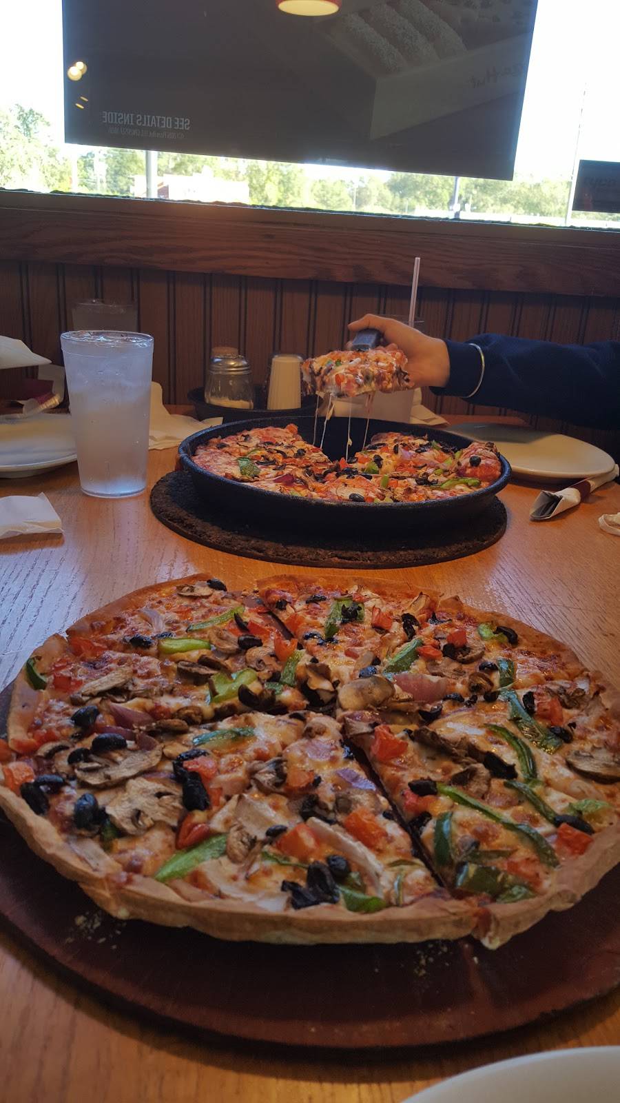 Pizza Hut | restaurant | 1202 S 6th St, Macclenny, FL 32063, USA | 9042595454 OR +1 904-259-5454