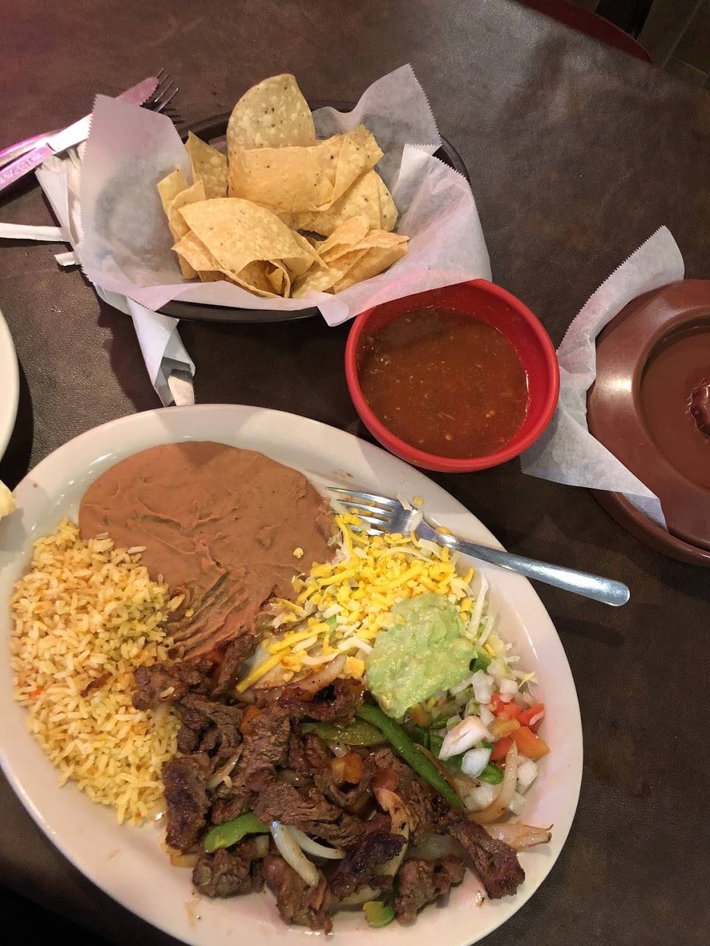 Las Barcas Tex-Mex Grill | restaurant | 10103 FM2673, Canyon Lake, TX 78133, USA | 8308992516 OR +1 830-899-2516