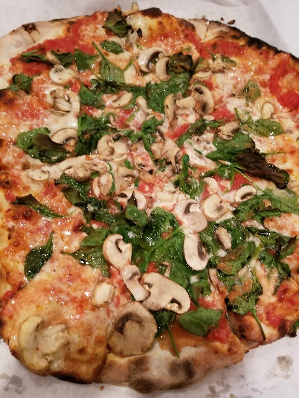 Frank Pepe Pizzeria Napoletana | restaurant | 59 Federal Rd, Danbury, CT 06810, USA | 2037907373 OR +1 203-790-7373