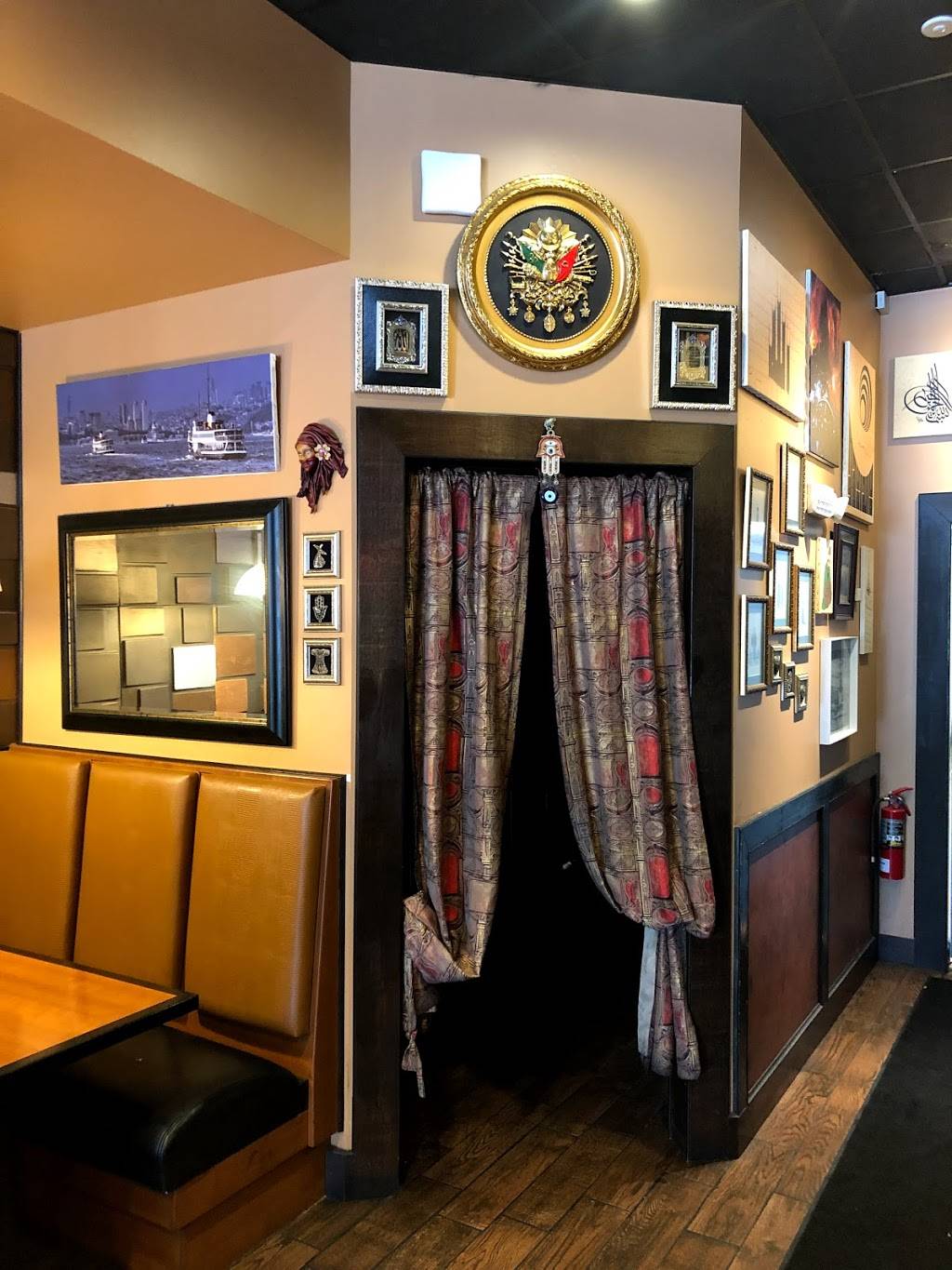 Cafe 34 Istanbul | restaurant | 8255 International Dr #144b, Orlando, FL 32819, USA | 4076017712 OR +1 407-601-7712