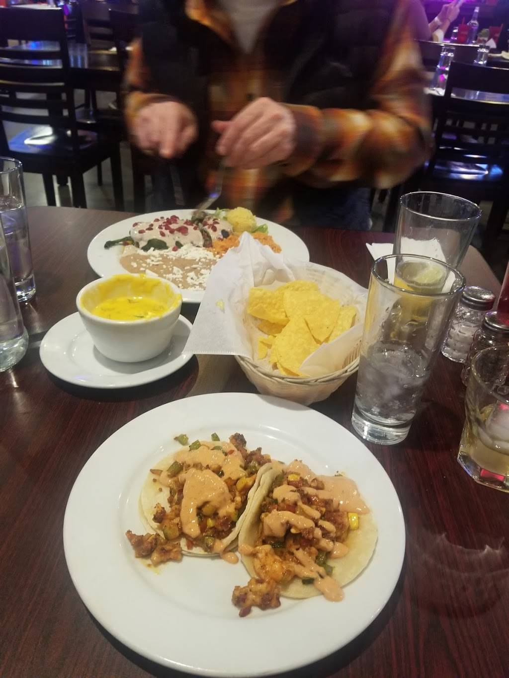 Las Margs | restaurant | 15550 E 103rd Pl unit#110, Commerce City, CO 80022, USA | 3032876942 OR +1 303-287-6942