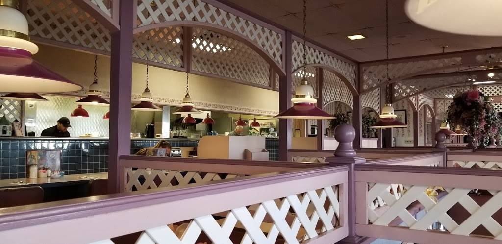 Country Waffles | restaurant | 845 W Pacheco Blvd, Los Banos, CA 93635, USA | 2098270805 OR +1 209-827-0805