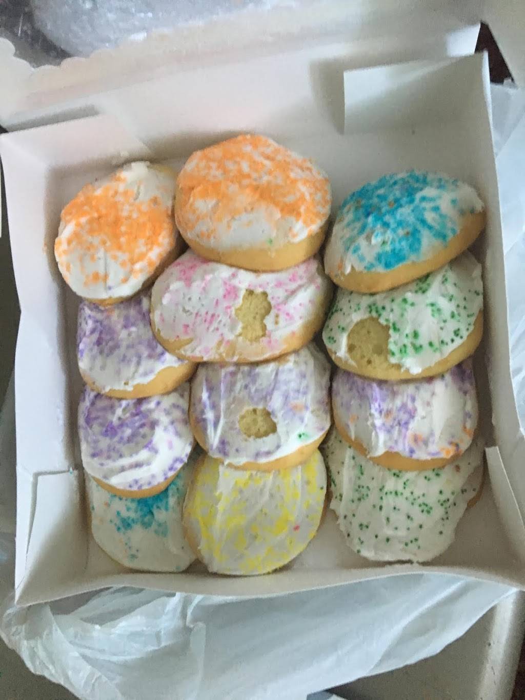 Gasthof Amish Village | bakery | 6747 E Gasthof Village Rd, Montgomery, IN 47558, USA | 8124862600 OR +1 812-486-2600