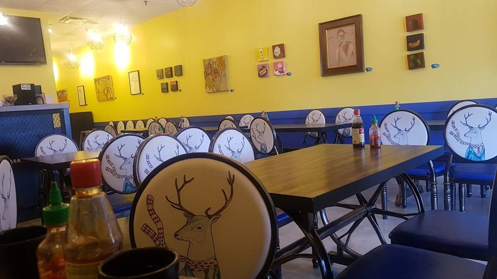 Thai Tanic | restaurant | 13-35 Harvard Rd, Guelph, ON N1G 3A2, Canada | 5197670719 OR +1 519-767-0719