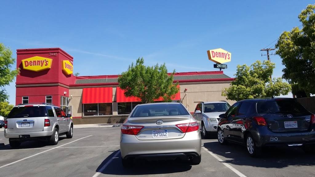 Dennys | restaurant | 35175 7th Standard Rd, Bakersfield, CA 93308, USA | 6613997146 OR +1 661-399-7146