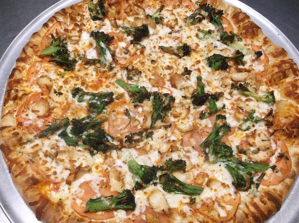 Crossroads Pizza & Subs | restaurant | 21 Route 12 South, Fitzwilliam, NH 03447, USA | 6035857077 OR +1 603-585-7077