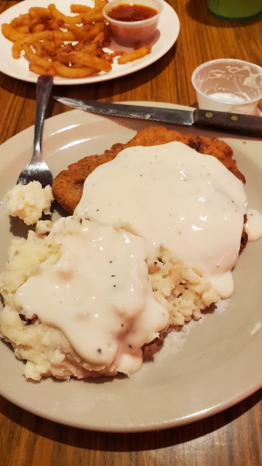 Brothers on Main | restaurant | 25 S Main St, St Clair, MO 63077, USA | 6366299812 OR +1 636-629-9812