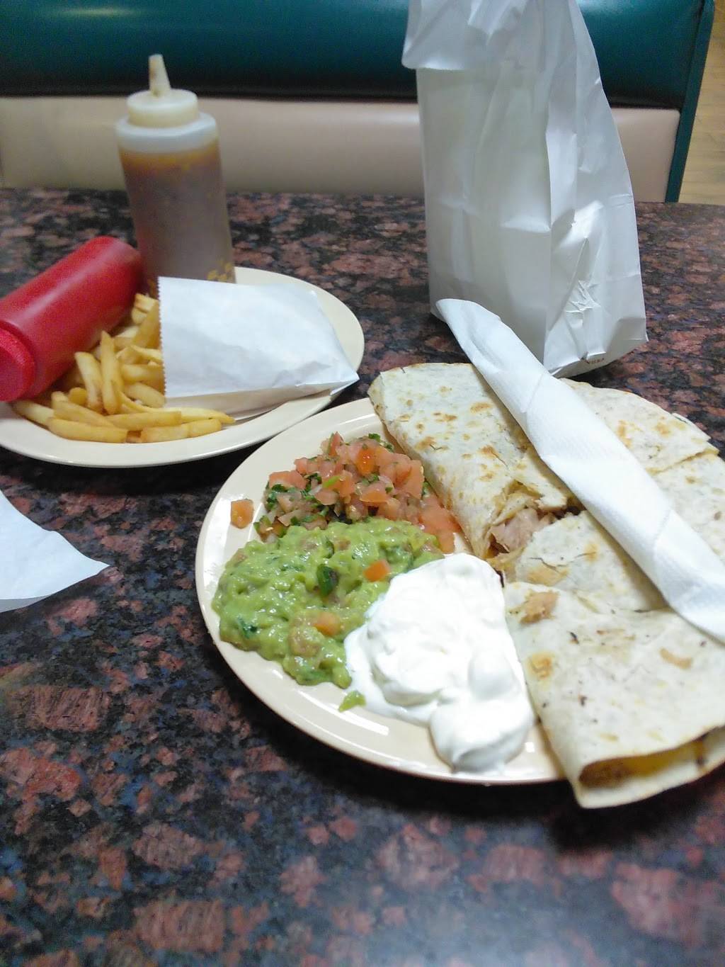 Dukes Charbroiler | restaurant | 2900 W Warner Ave, Santa Ana, CA 92704, USA | 7145575480 OR +1 714-557-5480