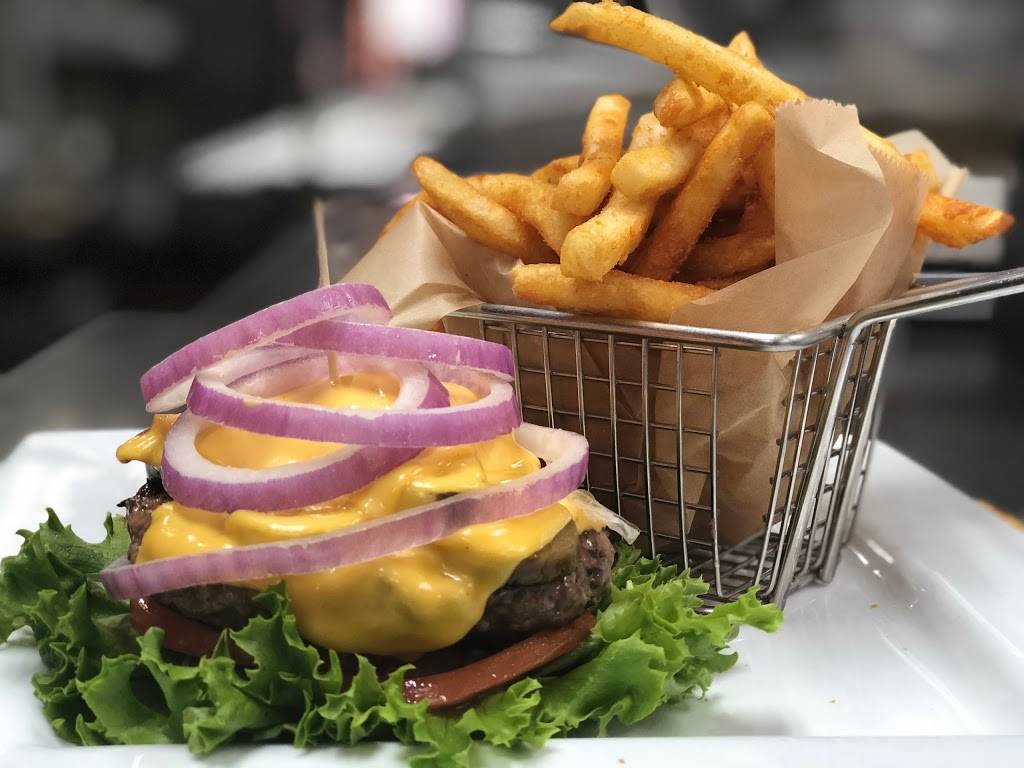 ICE HOUSE SPORTS GRILL | restaurant | 165 Barton Blvd, Rockledge, FL 32955, USA | 3213387655 OR +1 321-338-7655