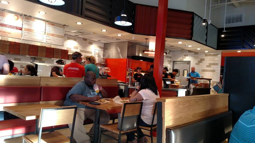 Blaze Pizza | restaurant | 5320 McFarland Dr, Durham, NC 27707, USA | 9192516095 OR +1 919-251-6095