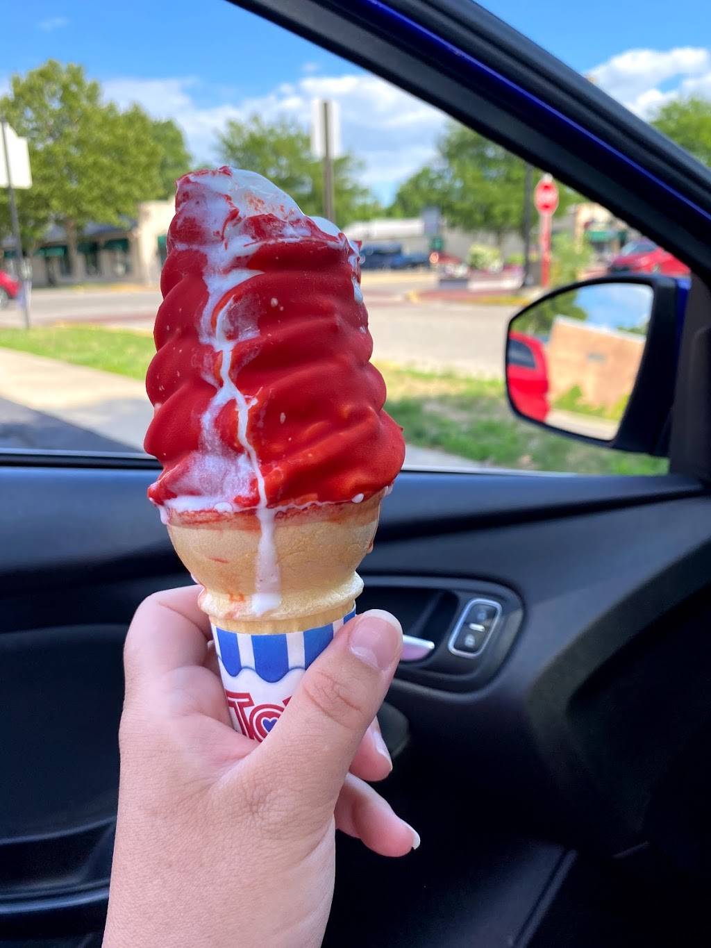 Dairy Barn Inc | meal takeaway | 203 N Lafayette St, Greenville, MI 48838, USA | 6162259235 OR +1 616-225-9235