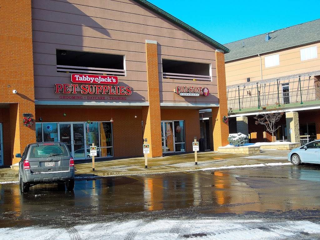 Cold Stone Creamery | bakery | 2970 Cahill Main Ste 103, Fitchburg, WI 53711, USA | 6082770769 OR +1 608-277-0769