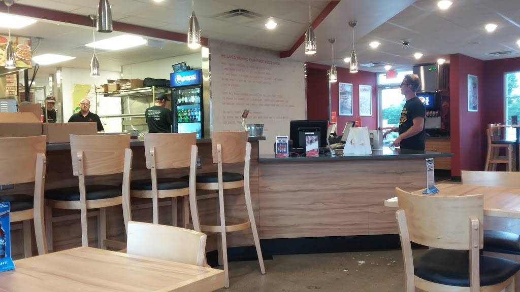 Donatos Pizza | restaurant | 240 E Dayton Yellow Springs Rd, Fairborn, OH 45324, USA | 9378797000 OR +1 937-879-7000