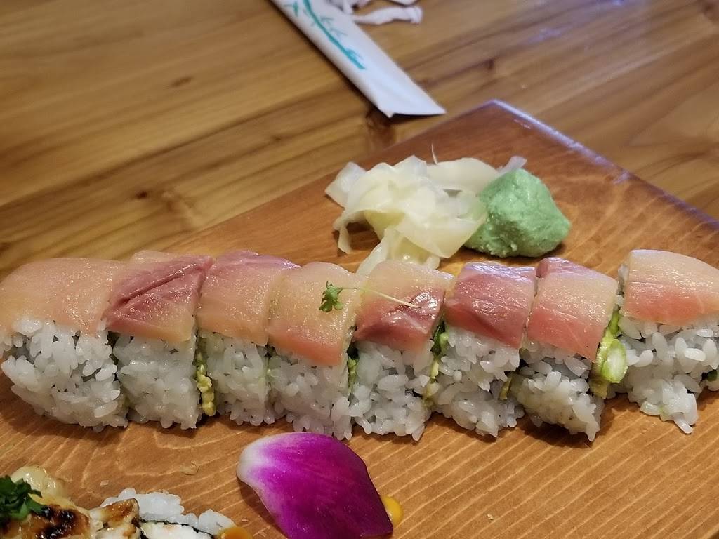 Tokyo Roll and Noodle | restaurant | 2593 Chino Hills Pkwy E, Chino Hills, CA 91709, USA | 9093931073 OR +1 909-393-1073