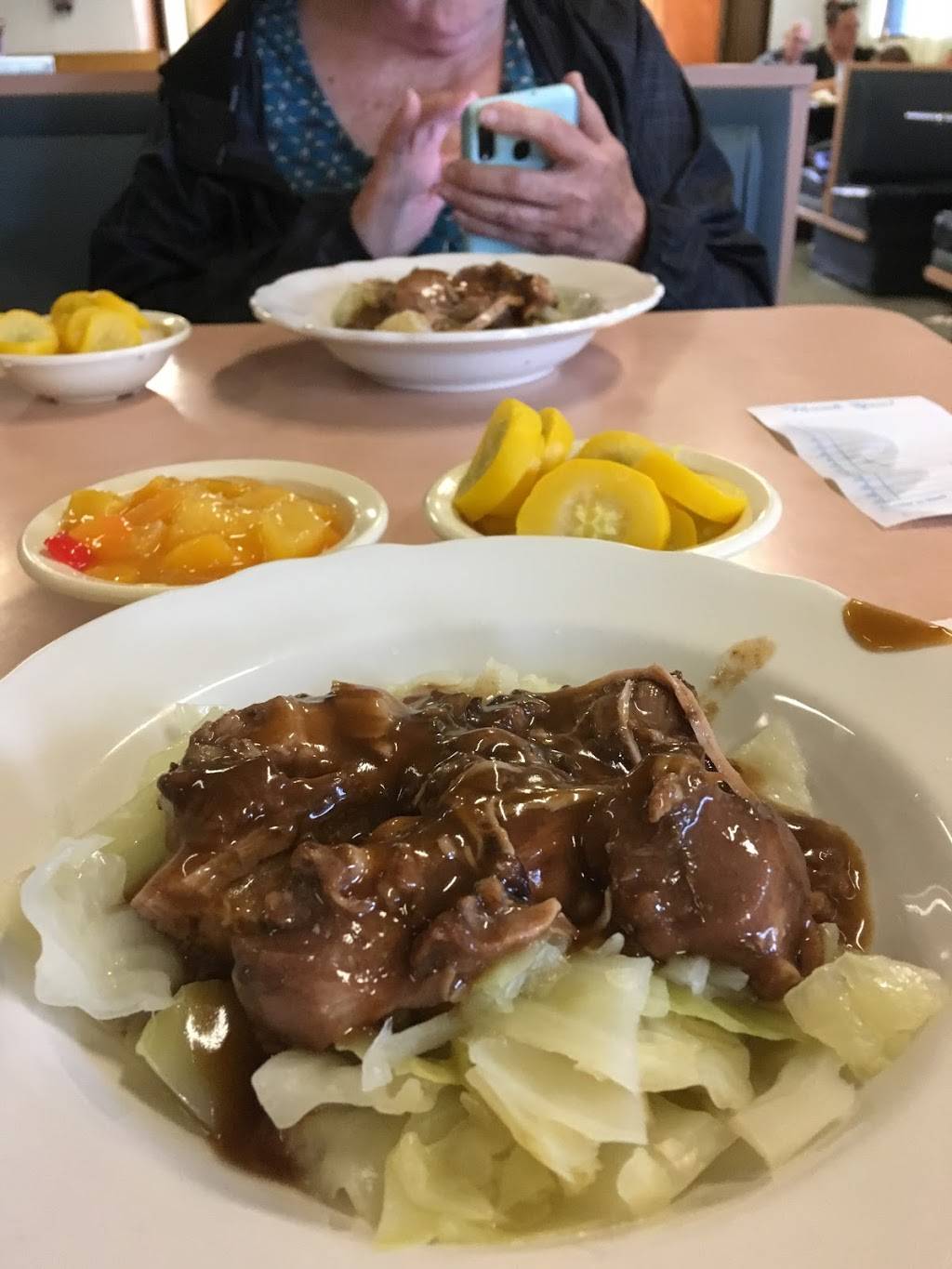 Raggedy Anns Country Cafe | restaurant | 1030 4th Ave N, Bessemer, AL 35020, USA | 2054258415 OR +1 205-425-8415