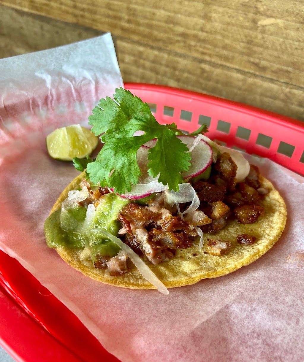 Black Rooster Taqueria | restaurant | 3097 Curry Ford Rd, Orlando, FL 32806, USA | 4072860508 OR +1 407-286-0508