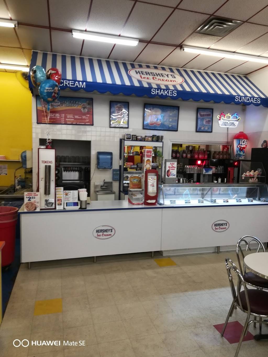 The Peoples Choice Family Fun Center | restaurant | 2411 Grand Ave, Waukegan, IL 60085, USA | 8477374026 OR +1 847-737-4026