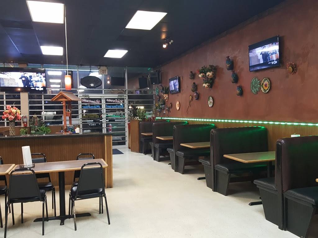 Las Tres Tapatias | restaurant | 8605 Airline Dr, Houston, TX 77037, USA | 3467067625 OR +1 346-706-7625