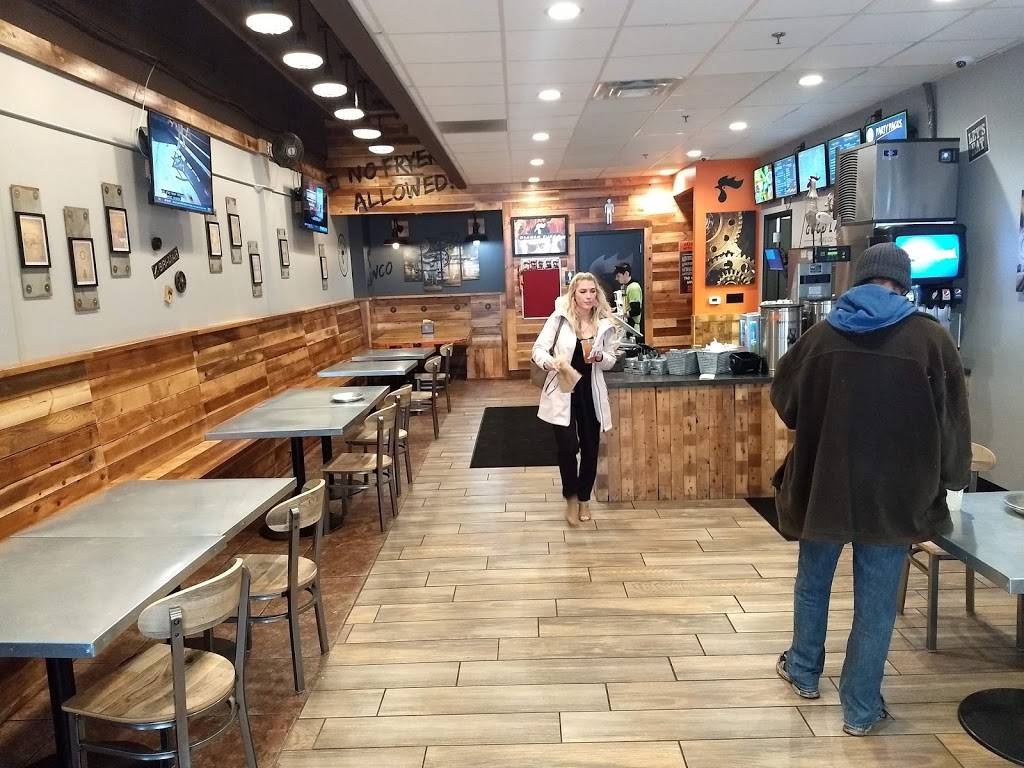 Good Land Wing Co. | restaurant | 2911 N Oakland Ave, Milwaukee, WI 53211, USA | 4143679886 OR +1 414-367-9886