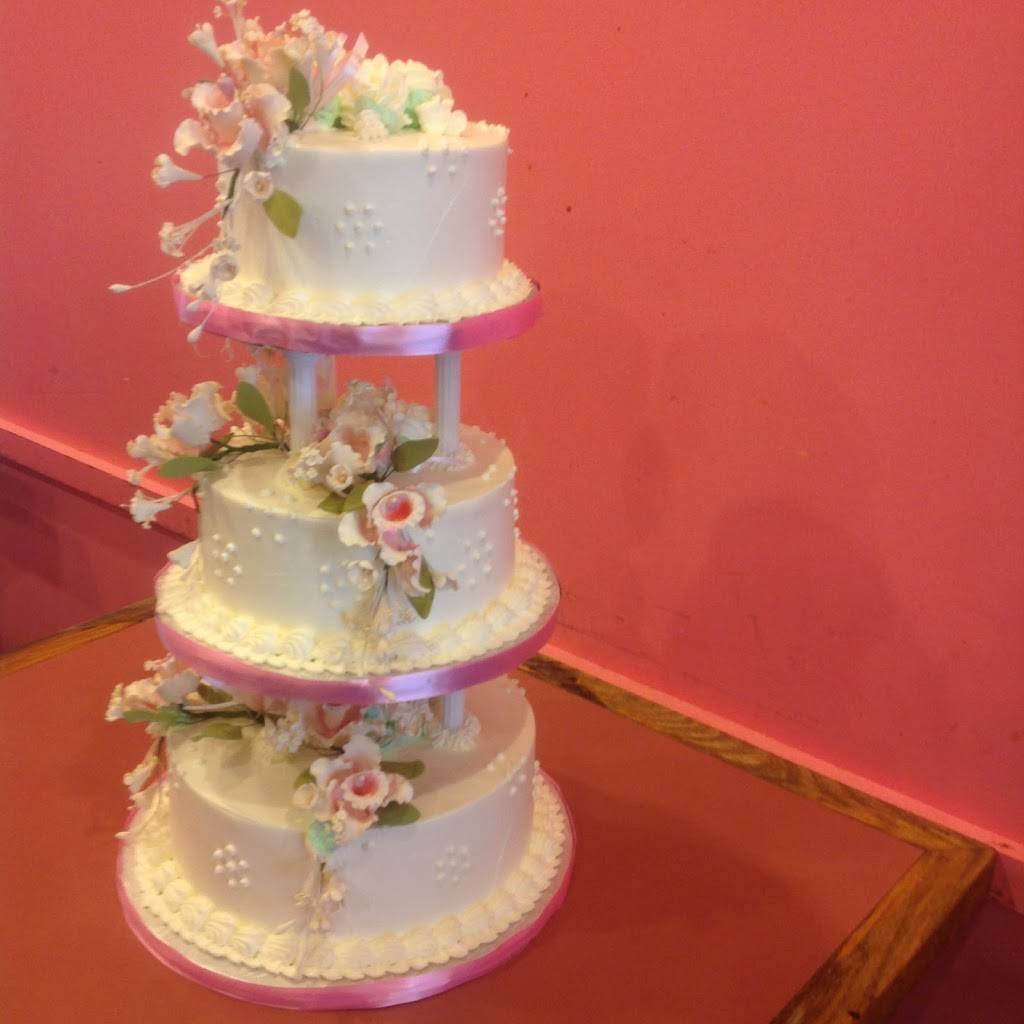 Tung Hing Bakery & Restaurant Ltd | restaurant | 888 Dundas St E, Mississauga, ON L4Y 4H5, Canada | 9052701288 OR +1 905-270-1288