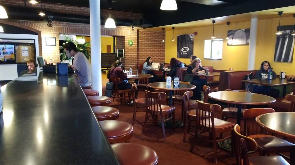 The Nugget Grill & Pub | restaurant | 6049 E 7th St, Long Beach, CA 90840, USA | 5629854133 OR +1 562-985-4133