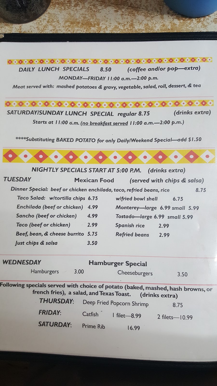Town & Country Cafe | cafe | 410 1/2 Highway, K77, Florence, KS 66851, USA | 6208784487 OR +1 620-878-4487