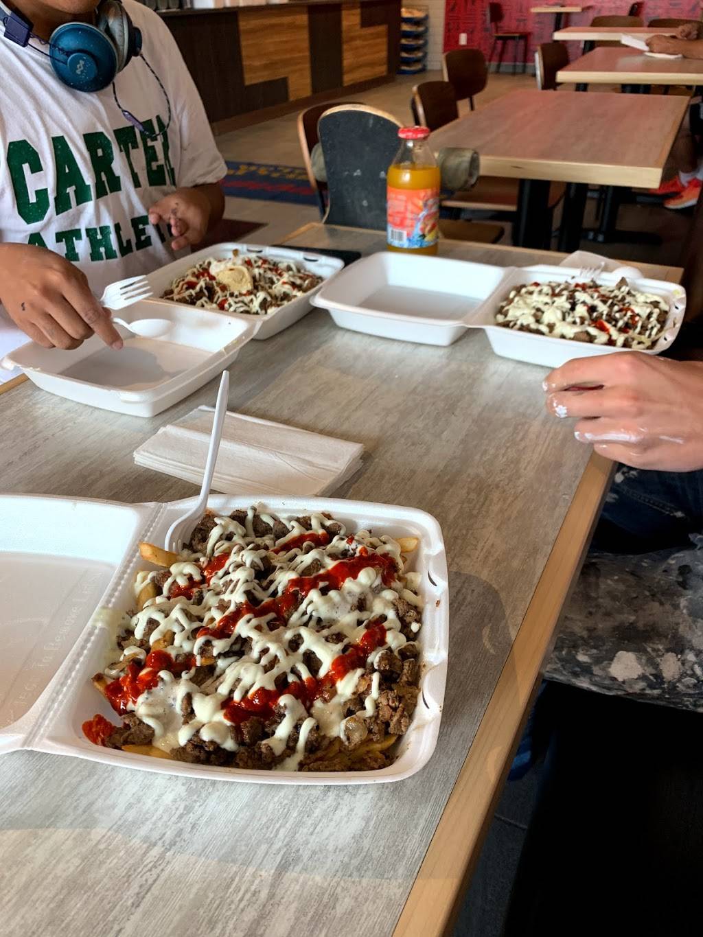 Osmows Shawarma | restaurant | 1393 Harmony Rd N, Oshawa, ON L1H 7K5, Canada | 2892160115 OR +1 289-216-0115