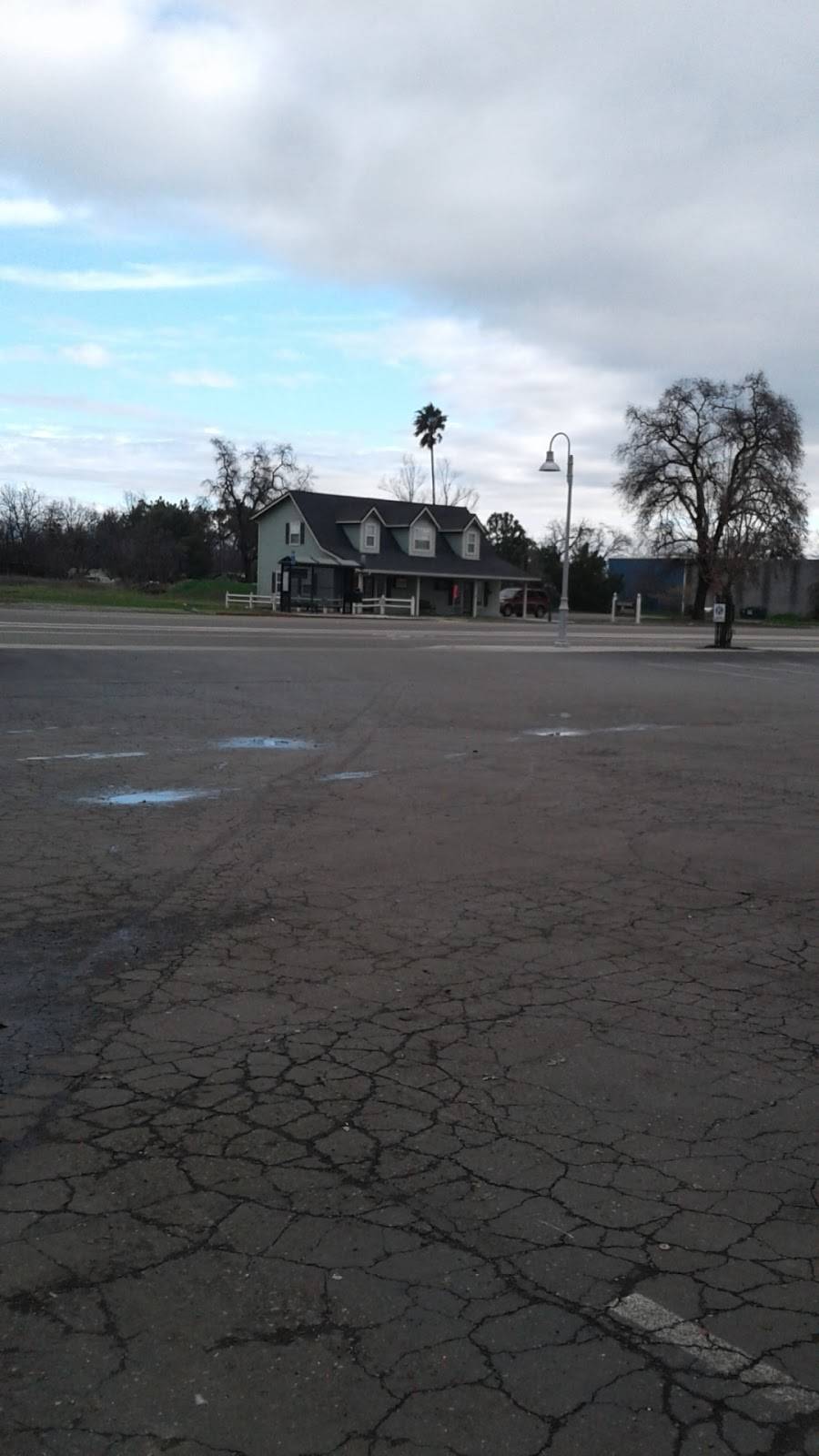 Tonys Take N Bake Pizza | restaurant | 8052 CA-99, Los Molinos, CA 96055, USA | 5303842222 OR +1 530-384-2222