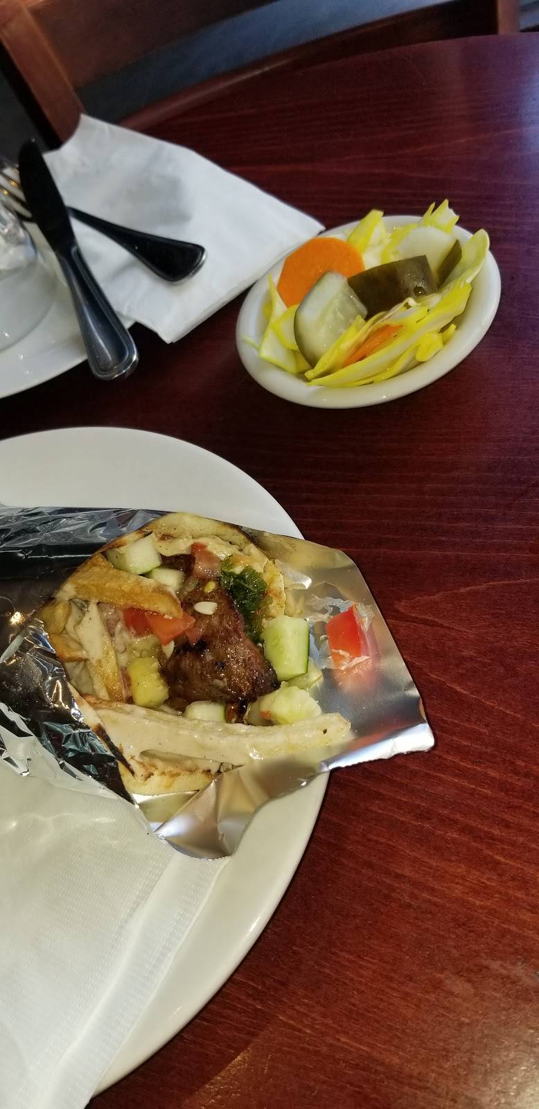 Nargila Grill | restaurant | 1599 York Ave, New York, NY 10028, USA | 2125353700 OR +1 212-535-3700