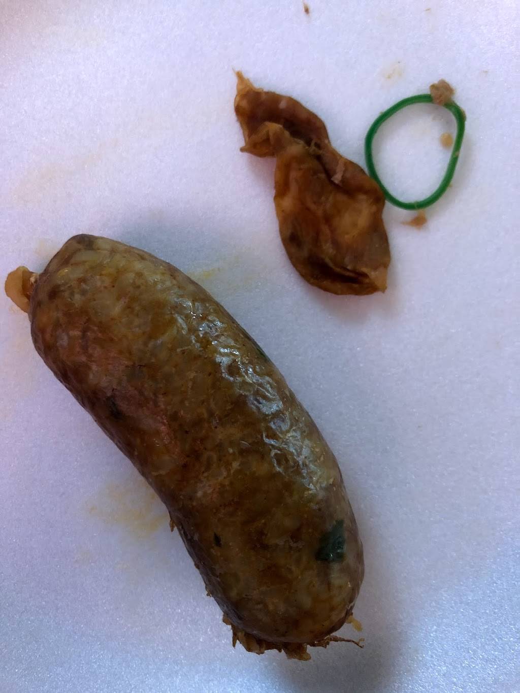 Charlie Ts | restaurant | 1406 Rees St, Breaux Bridge, LA 70517, USA | 3373322426 OR +1 337-332-2426