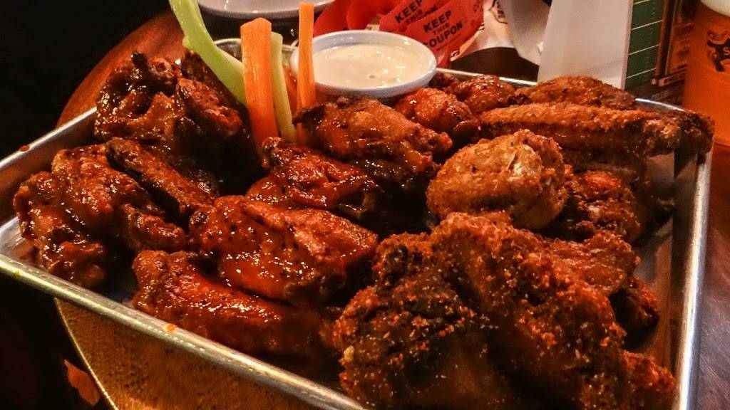 The Blind Rhino | restaurant | 15 N Main St, Norwalk, CT 06854, USA | 2039567243 OR +1 203-956-7243