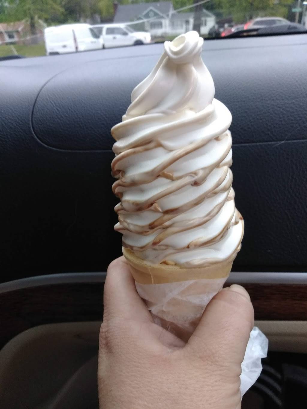 Chubbys Treats | restaurant | 5326 Fulton Dr NW, Canton, OH 44718, USA | 3309663038 OR +1 330-966-3038