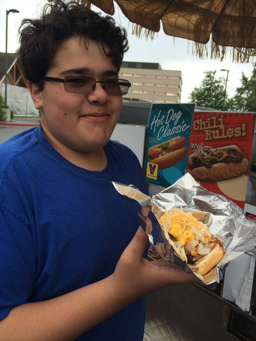 Tiki Petes Alaskan Grill | restaurant | 2435 Spenard Rd, Anchorage, AK 99503, USA | 9073020463 OR +1 907-302-0463