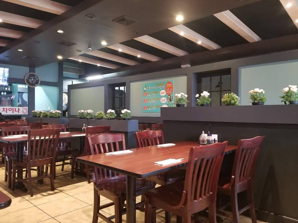 Seven China | restaurant | 221-34 Horace Harding Expy, Oakland Gardens, NY 11364, USA | 7184285959 OR +1 718-428-5959