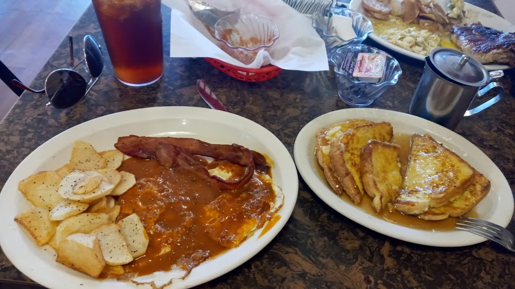 El Encanto | restaurant | 1816 Plaza St, Las Vegas, NM 87701, USA | 5054549195 OR +1 505-454-9195