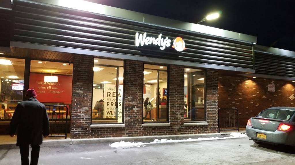 Wendys | restaurant | 744 E Main St, Rochester, NY 14605, USA | 5852325586 OR +1 585-232-5586