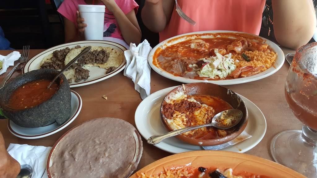 Sammies Cafe & Pancake House | restaurant | 8831 95th St, Palos Hills, IL 60465, USA | 7085994480 OR +1 708-599-4480