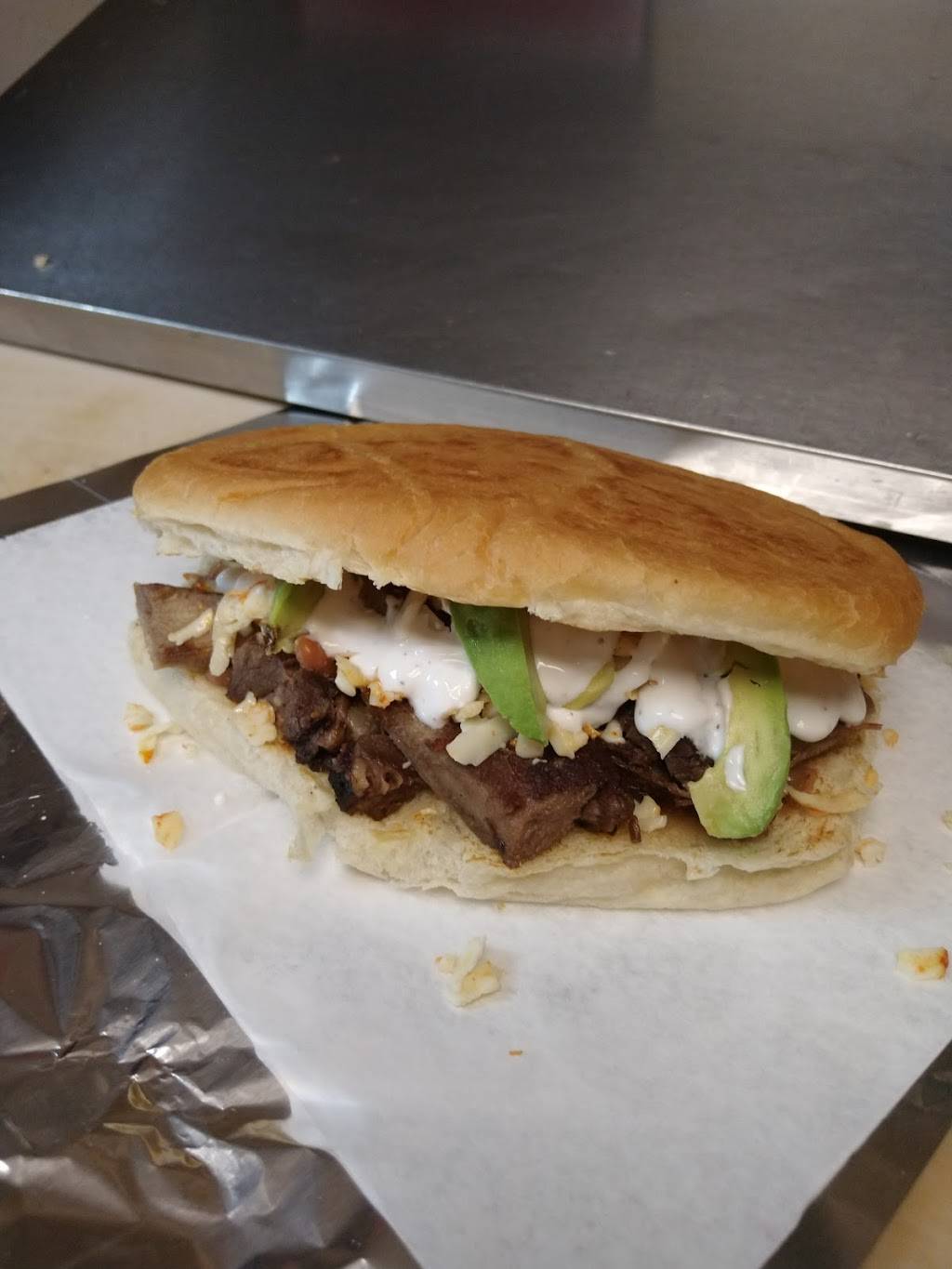 Mi Linda Costa Chica | restaurant | 5344 W Fullerton Ave, Chicago, IL 60639, USA | 7089645416 OR +1 708-964-5416