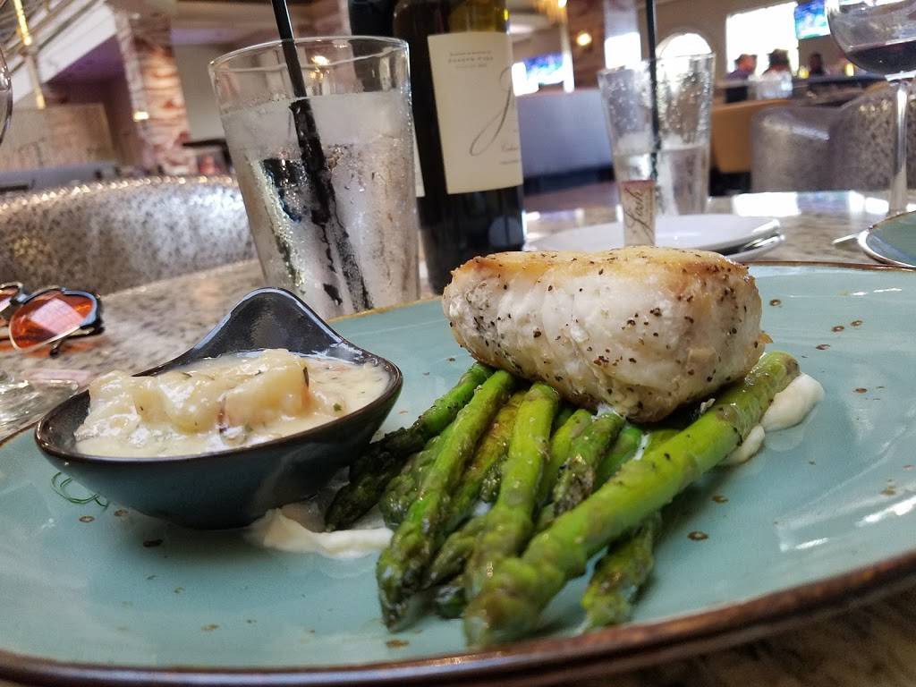 Knotty Deck & Bar | restaurant | 9721 Arboretum Blvd, Austin, TX 78759, USA | 5127956063 OR +1 512-795-6063