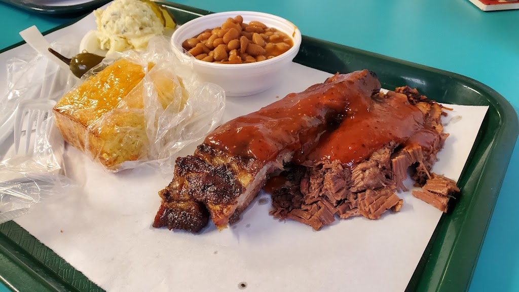 Ed & Toms Bar-B-Que | restaurant | 317 E Murphy St, Odessa, TX 79761, USA | 4323076606 OR +1 432-307-6606