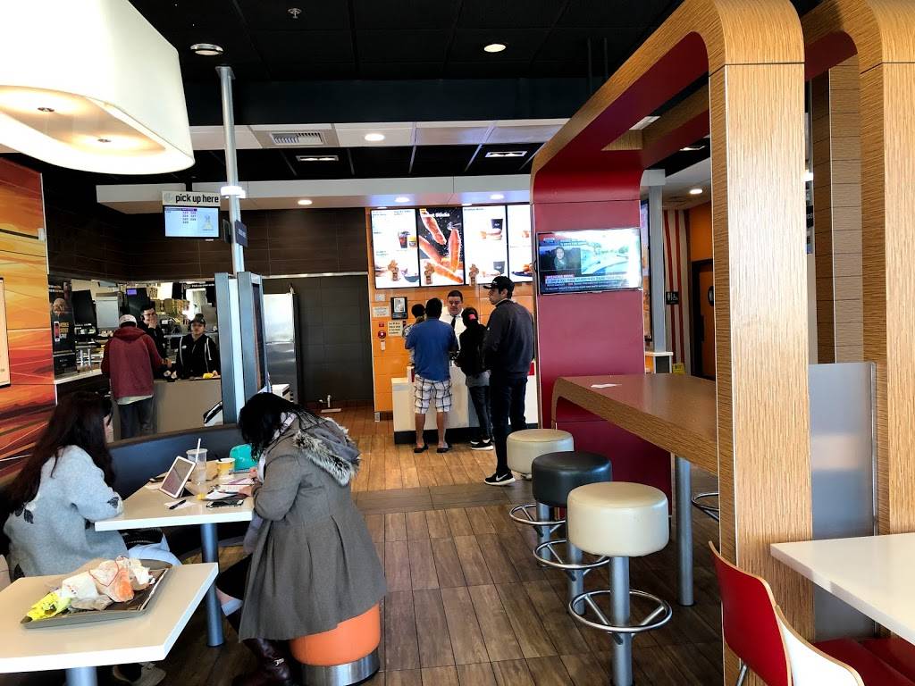 McDonalds | cafe | 501 El Camino Real, Greenfield, CA 93927, USA | 8316745675 OR +1 831-674-5675