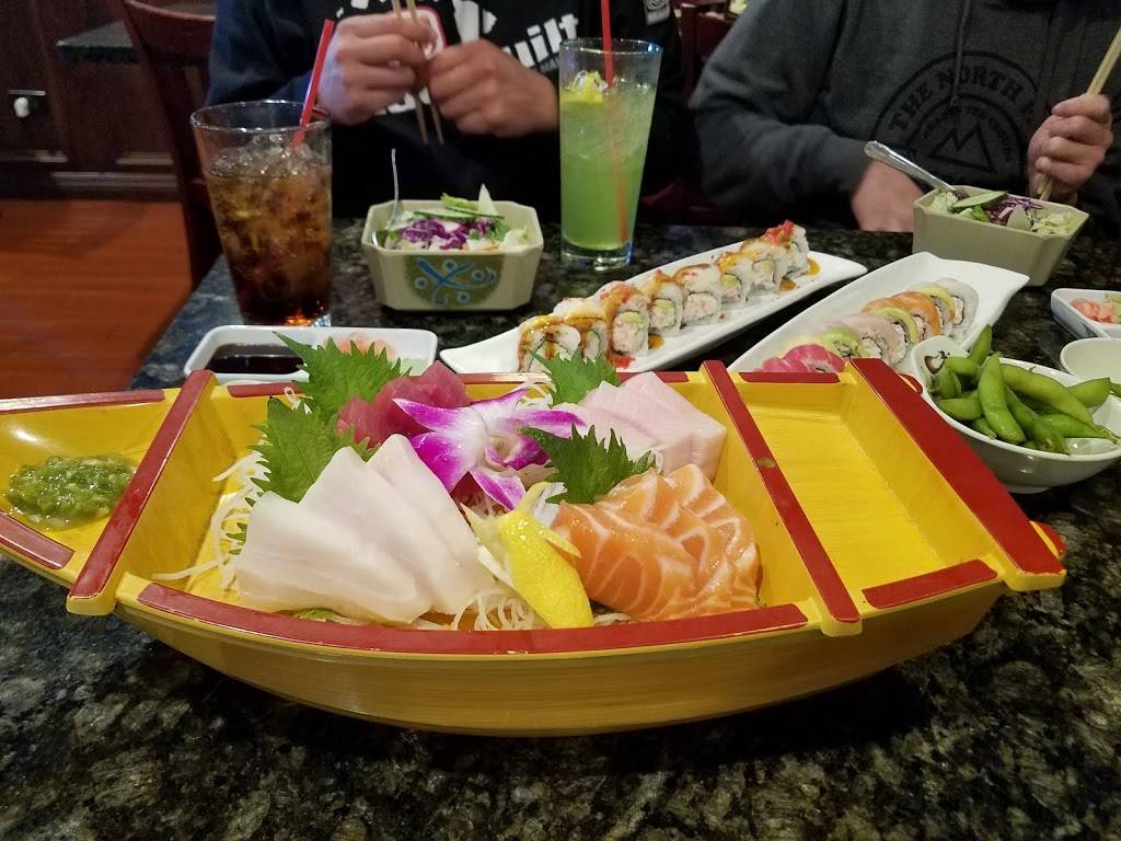Hinata Japanese Steakhouse, Sushi & Bar | restaurant | Green Valley Shopping Center, 5113 Business Center Dr, Fairfield, CA 94534, USA | 7072070888 OR +1 707-207-0888