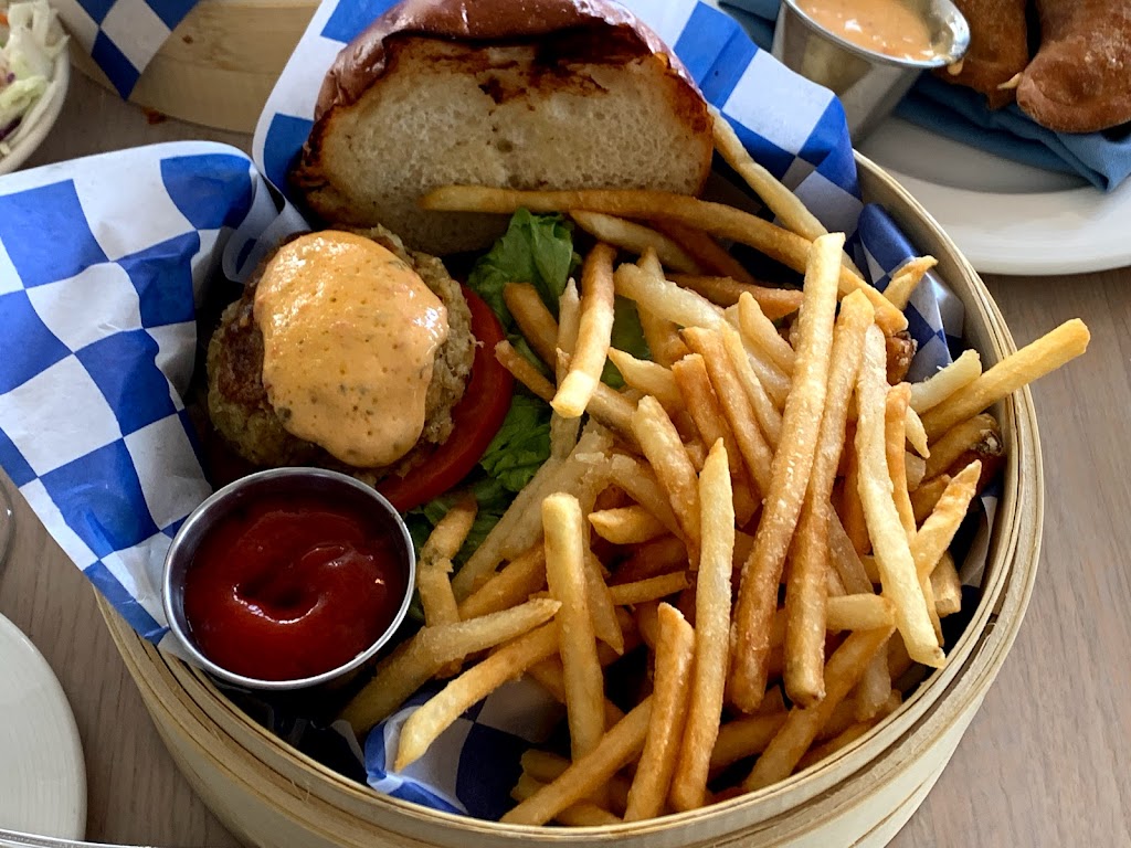 Popponesset Inn | restaurant | 252 Shore Dr, Mashpee, MA 02649, USA | 5085398200 OR +1 508-539-8200