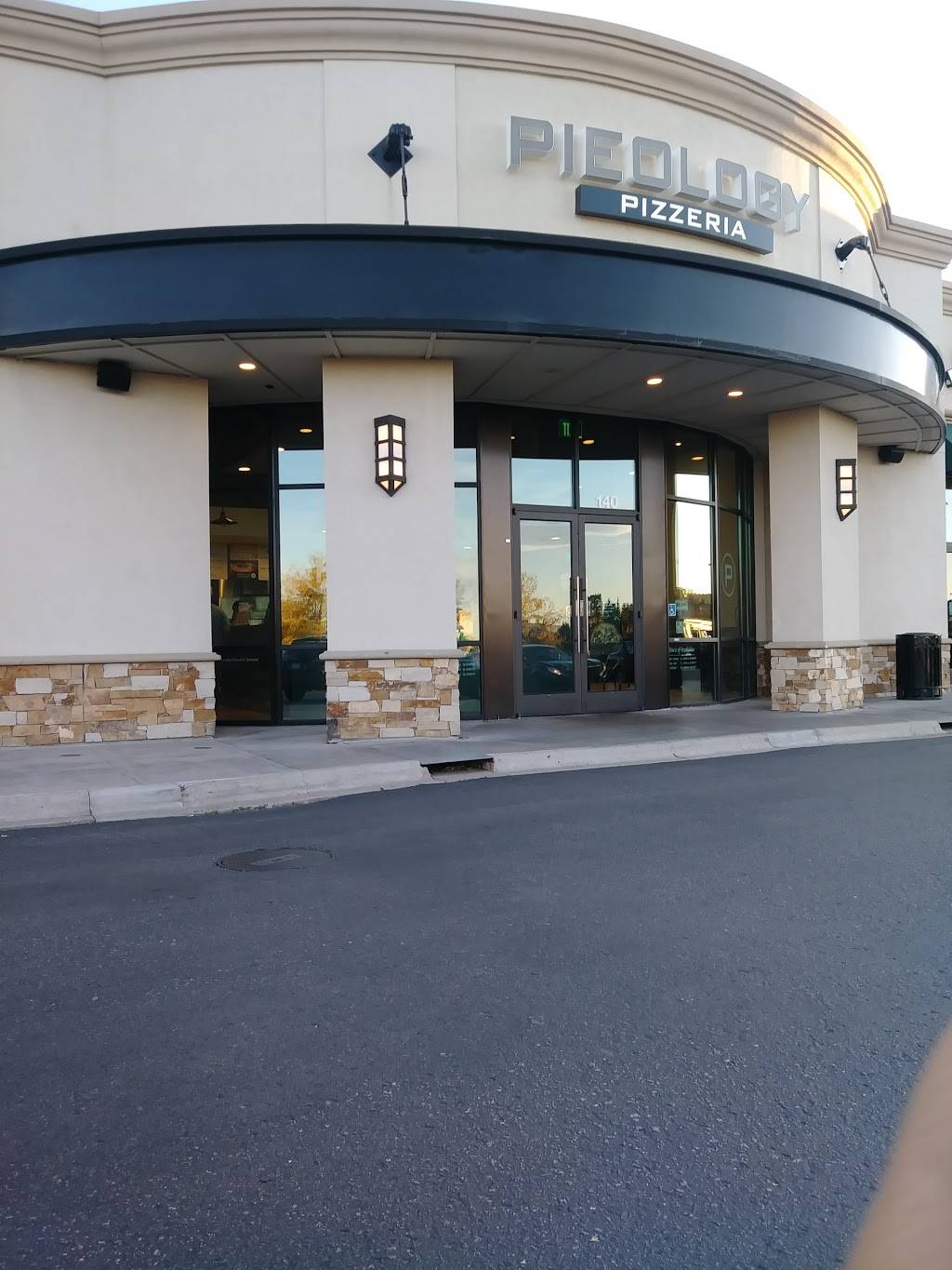 Pieology Pizzeria | restaurant | 12073 E Arapahoe Rd #140, Centennial, CO 80112, USA | 3039276146 OR +1 303-927-6146
