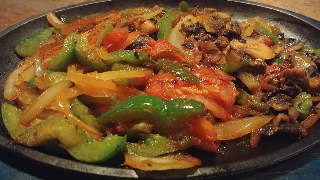 Rio Grande | restaurant | 845 W Stuart Dr # 10, Hillsville, VA 24343, USA | 2767300507 OR +1 276-730-0507