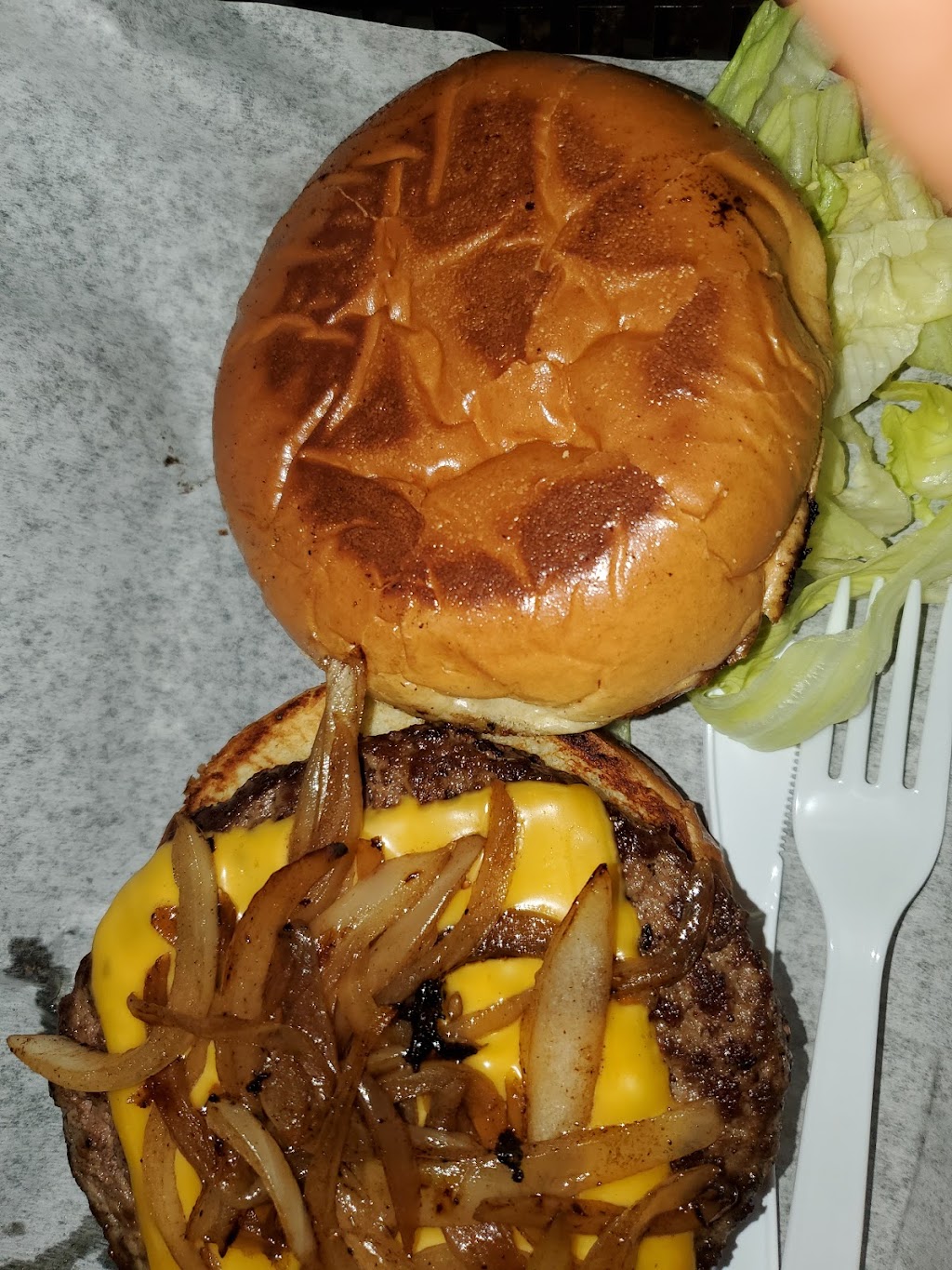 Teddy OBrians | restaurant | 432 Sheridan Rd, Highwood, IL 60040, USA | 8479264475 OR +1 847-926-4475