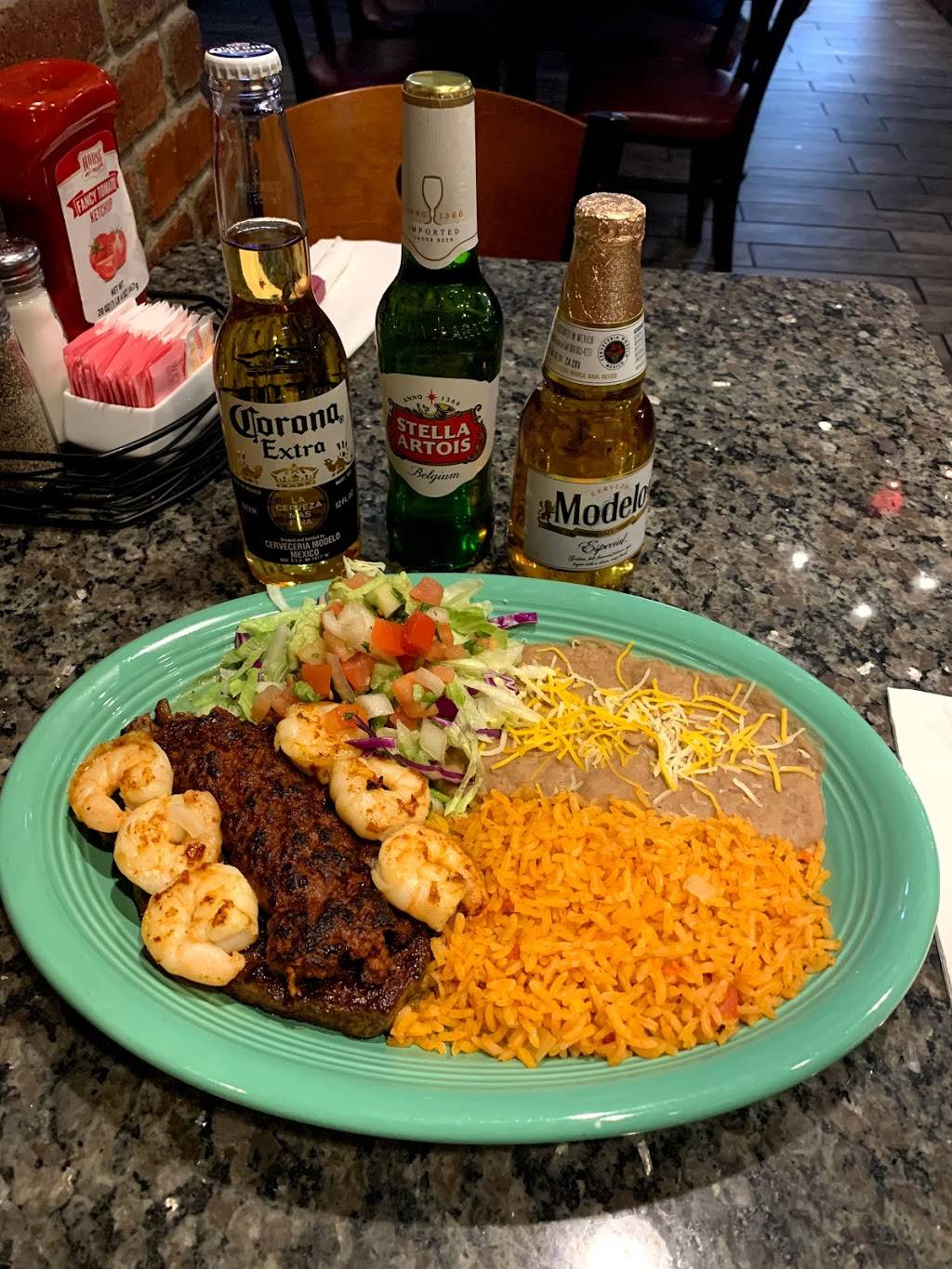 El Mezcal Mexican Restaurant | restaurant | 1819 W 23rd St, Lawrence, KS 66046, USA | 7858563444 OR +1 785-856-3444