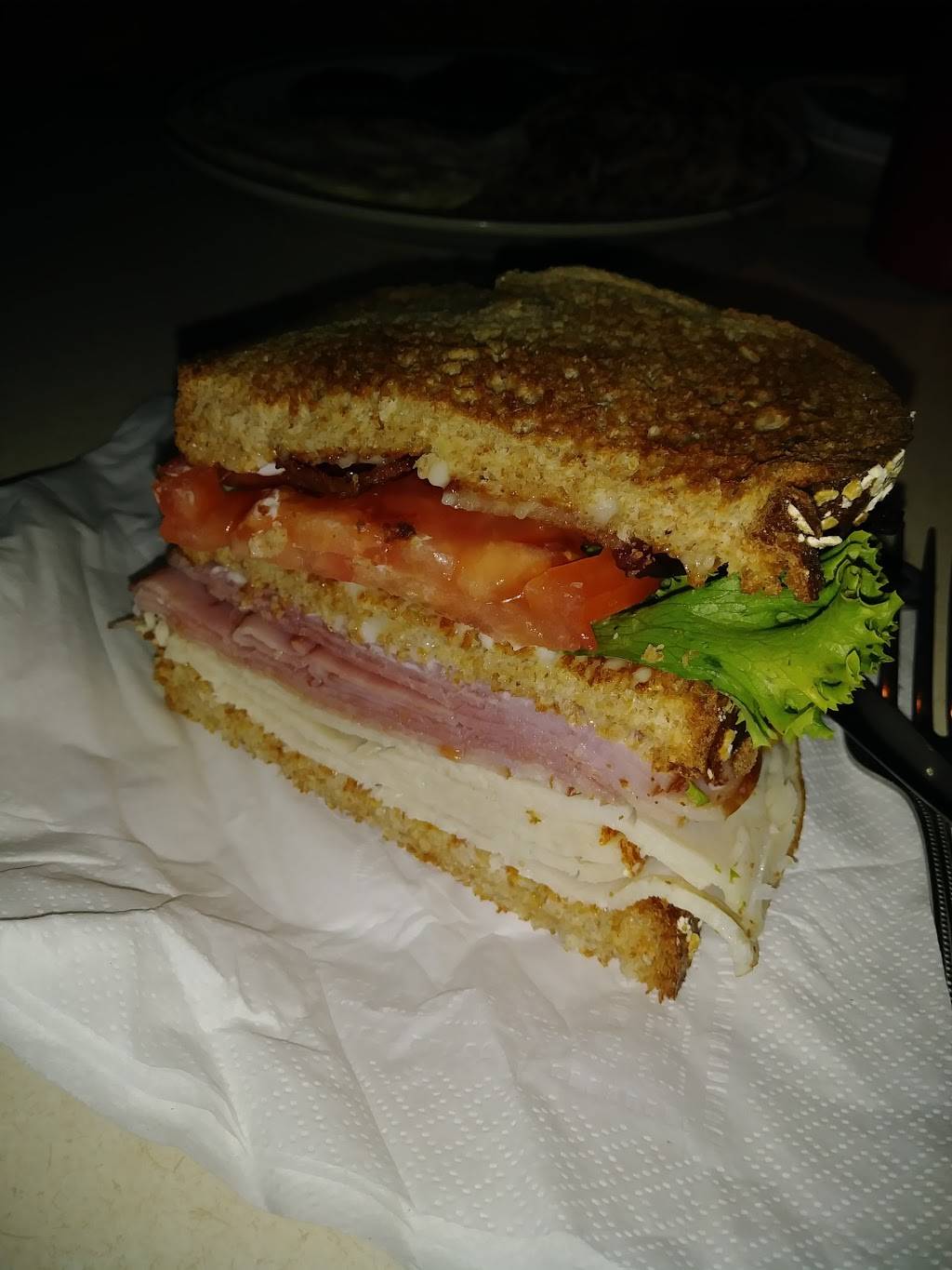 Airway Cafe | restaurant | 1893 Newcomb St #12, Porterville, CA 93257, USA | 5597848208 OR +1 559-784-8208