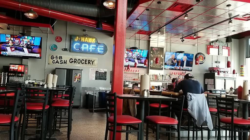 Smittys Garage Burger and Beer | restaurant | 8811 State Line Rd, Kansas City, MO 64114, USA | 8167311455 OR +1 816-731-1455